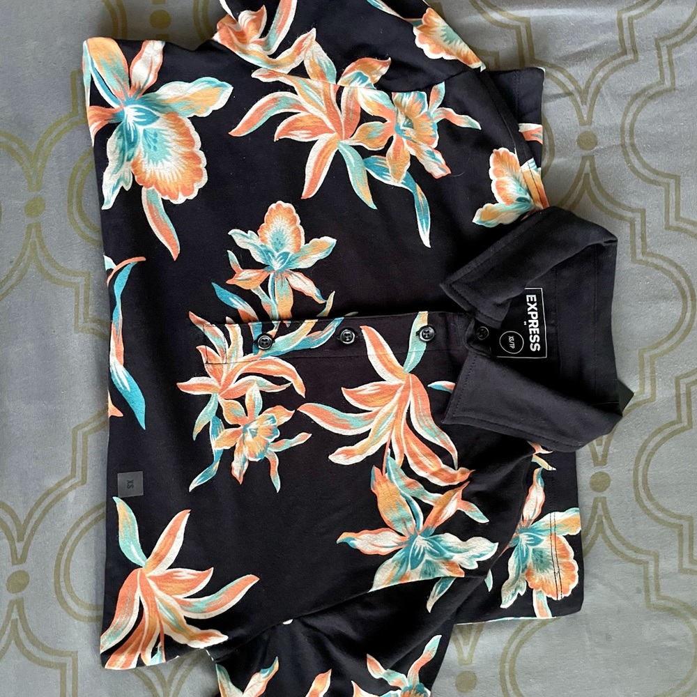 Express Polo Shirt 🌺